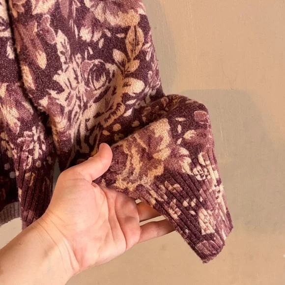 LC Lauren Conrad Floral Mock Neck Pullover Sweater in Wine Color Size Large - Picture 7 of 9